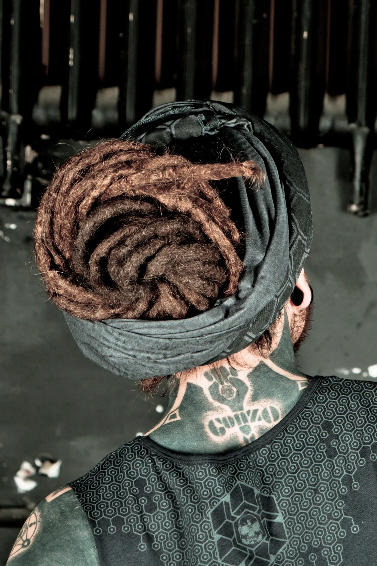 Hex Safi Scarf