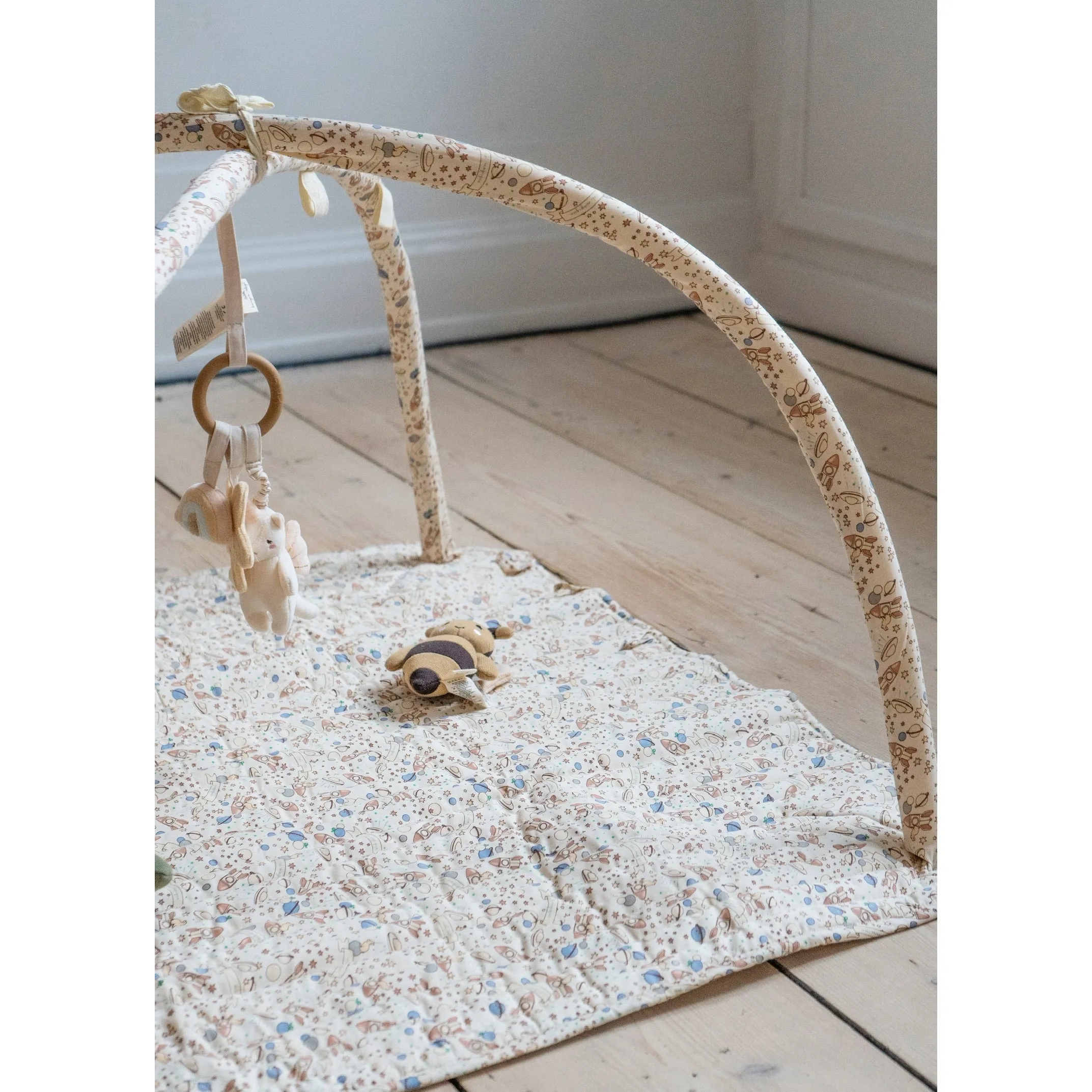 Konges Sløjd Activity Blanket Nola Rack Ciel Magique Bleu