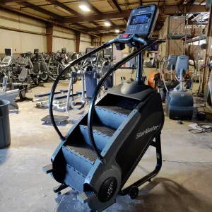 LIKE NEW Stairmaster Gauntlet 8 Series Stairclimber