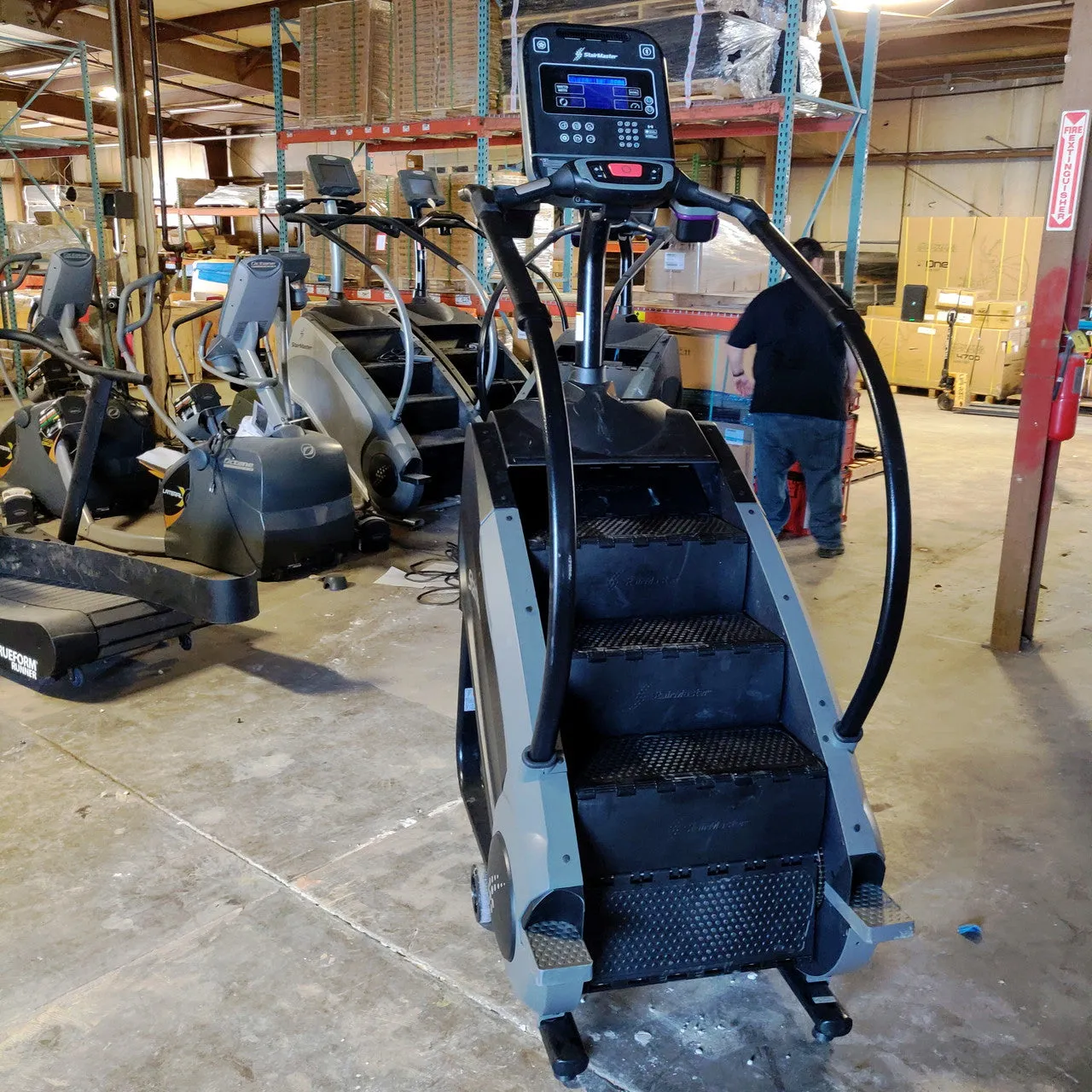 LIKE NEW Stairmaster Gauntlet 8 Series Stairclimber
