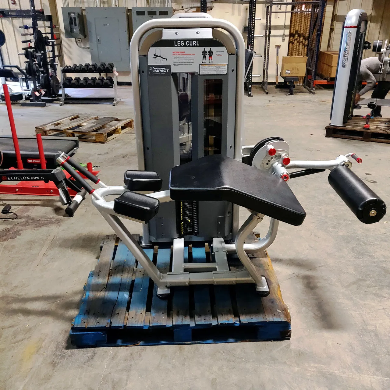 Nautilus Leg Curl Impact Line