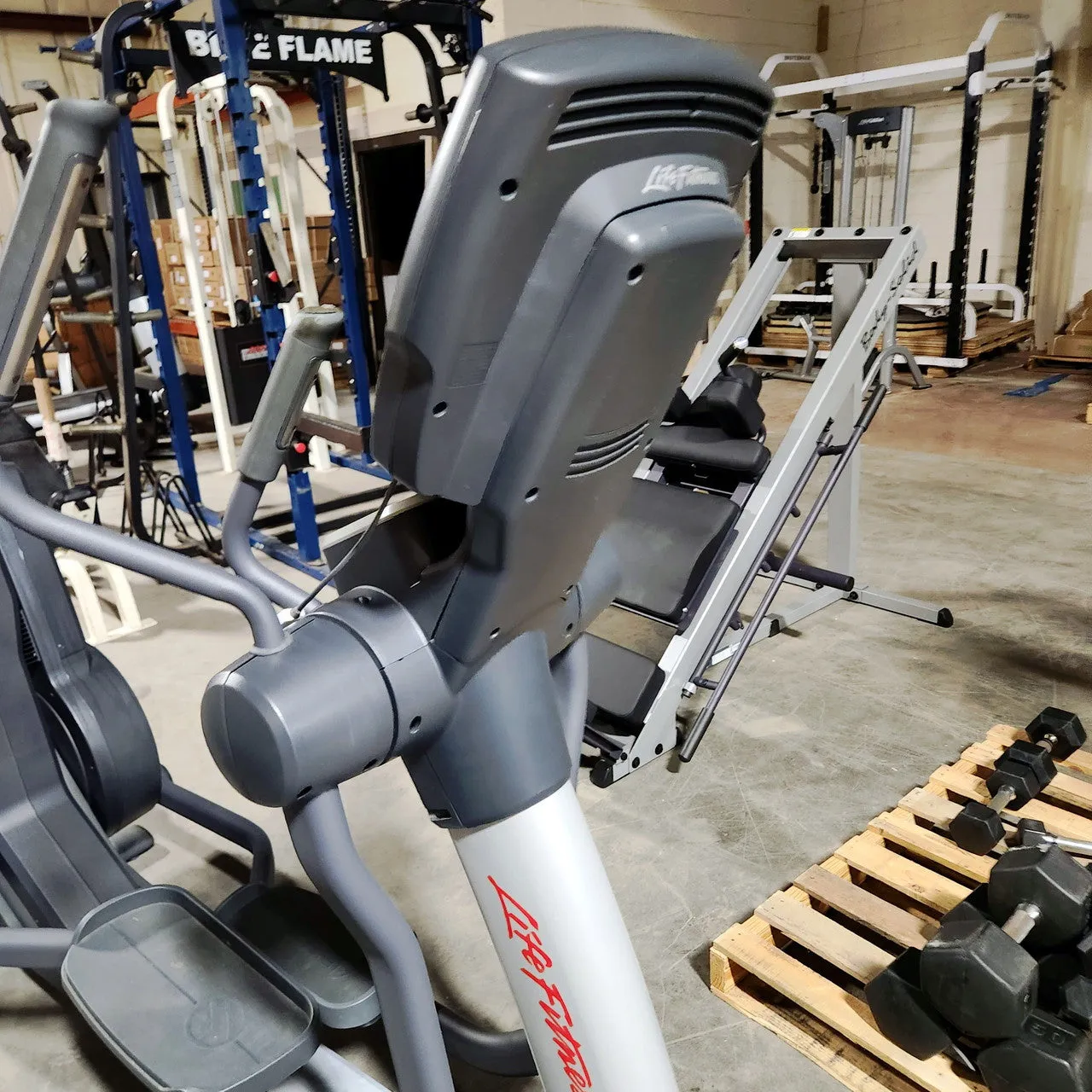 Refurbished Life Fitness 95X Elliptical with Engage Console