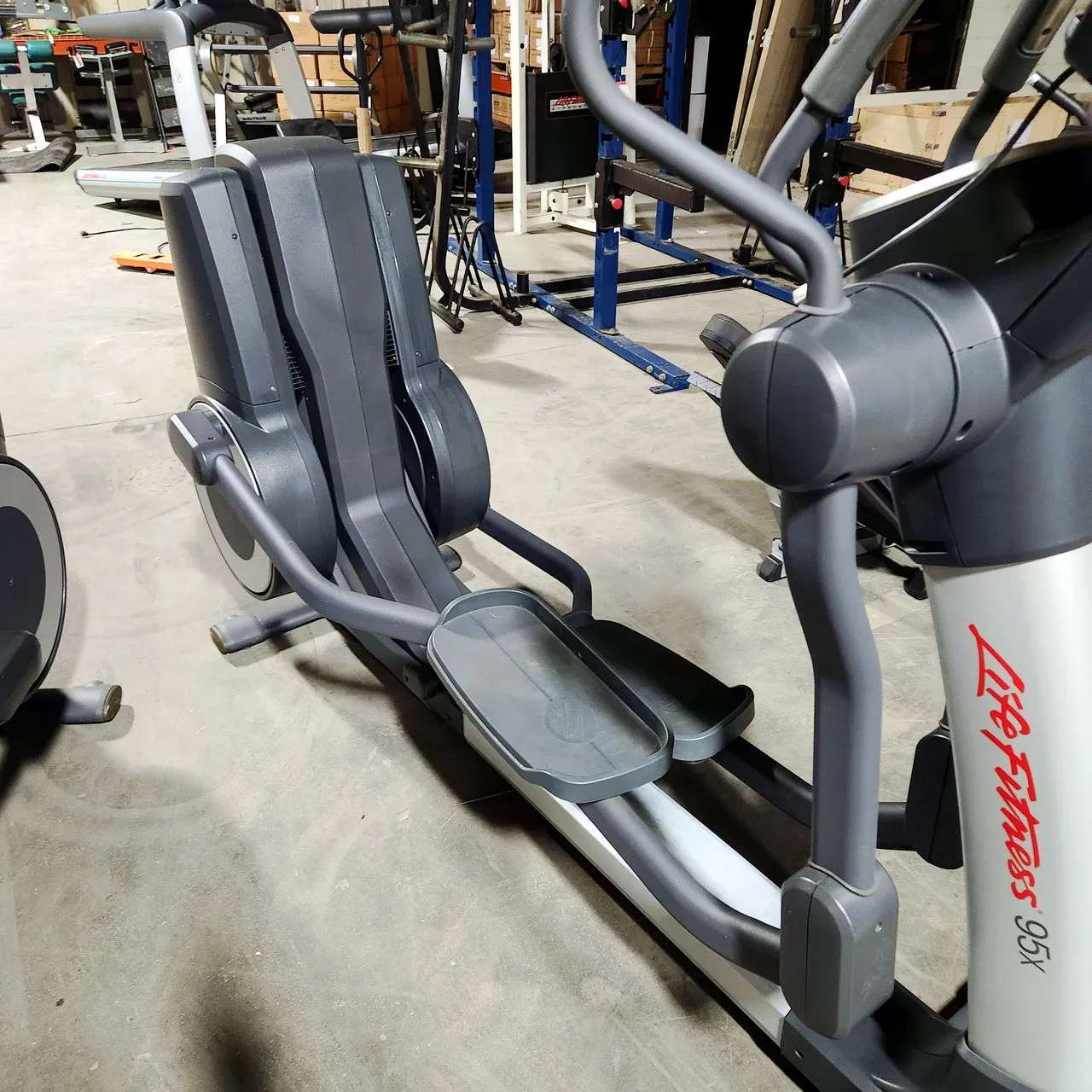 Refurbished Life Fitness 95X Elliptical with Engage Console