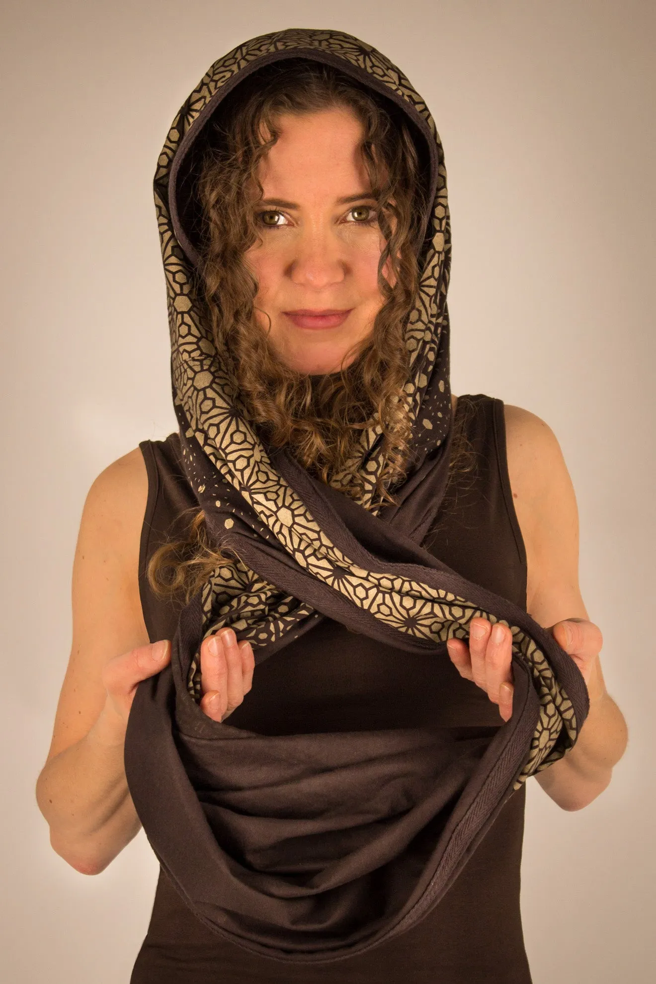 Tube Scarf Hex Flower